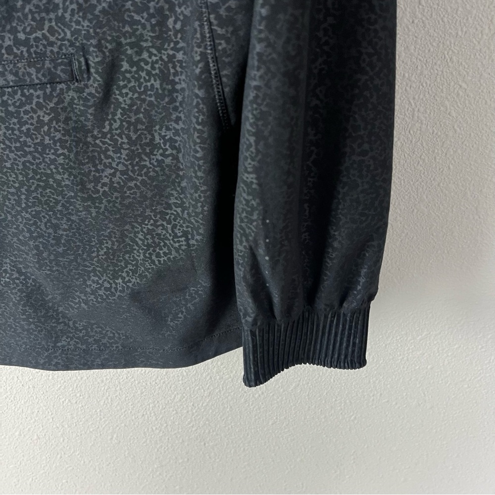 NWOT Athleta Racer Running Free Jacket Printed Black Cosmos Hooded Women - Picture 14 of 15